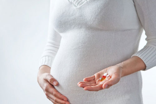 Sảy thai tự nhiên có cần uống thuốc không?